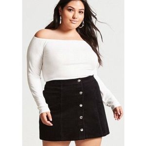 Forever 21 black skirt. NWT